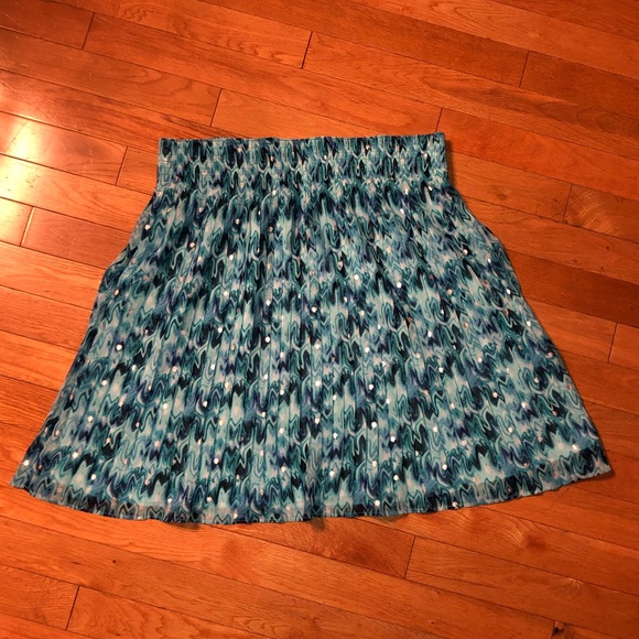 White House Black Market Dresses & Skirts - WHBM new peacock skirt.